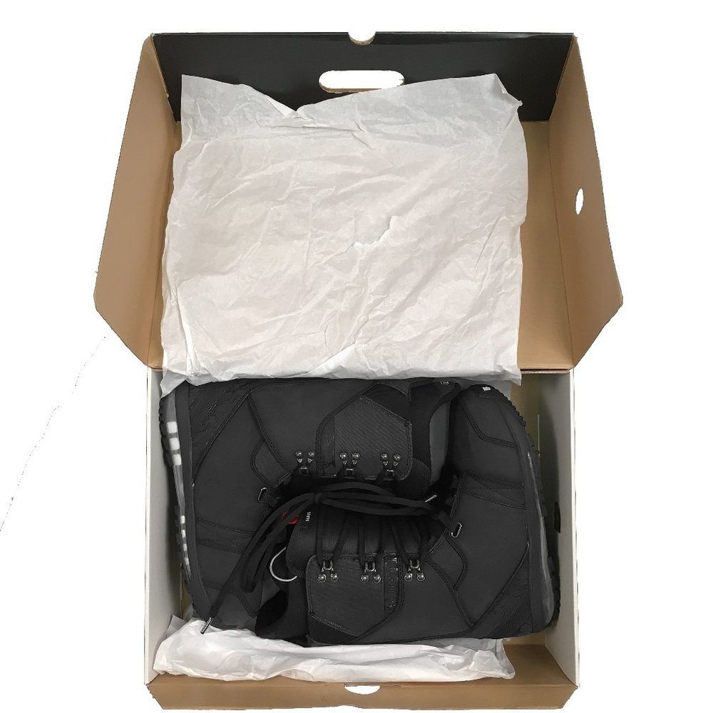 NEW $280 Burton Hail Mens Snowboard Boots!  Size 7  Black  Traditional Lace